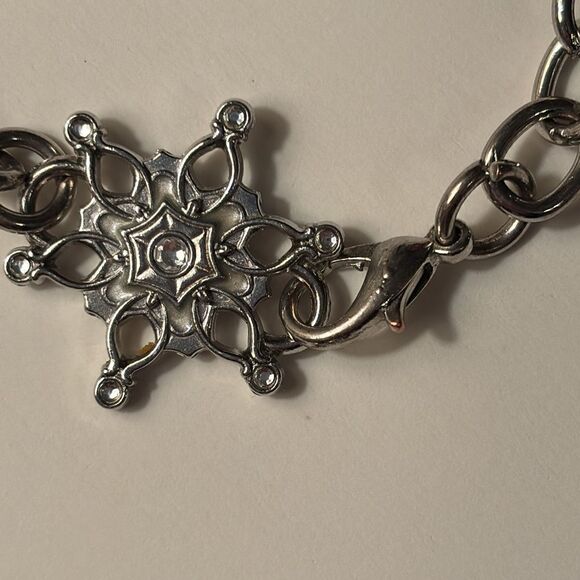 Silver Tone Chain Bracelet with Snowflake with small rhinestones - Picture 3 of 5